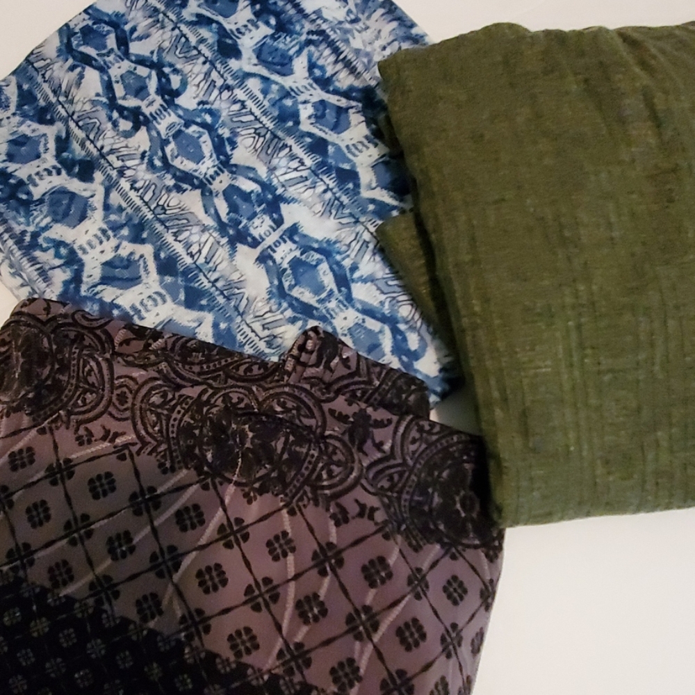 Women's Casual Tops Size XL -Bundle of 3 - Picture 8 of 9